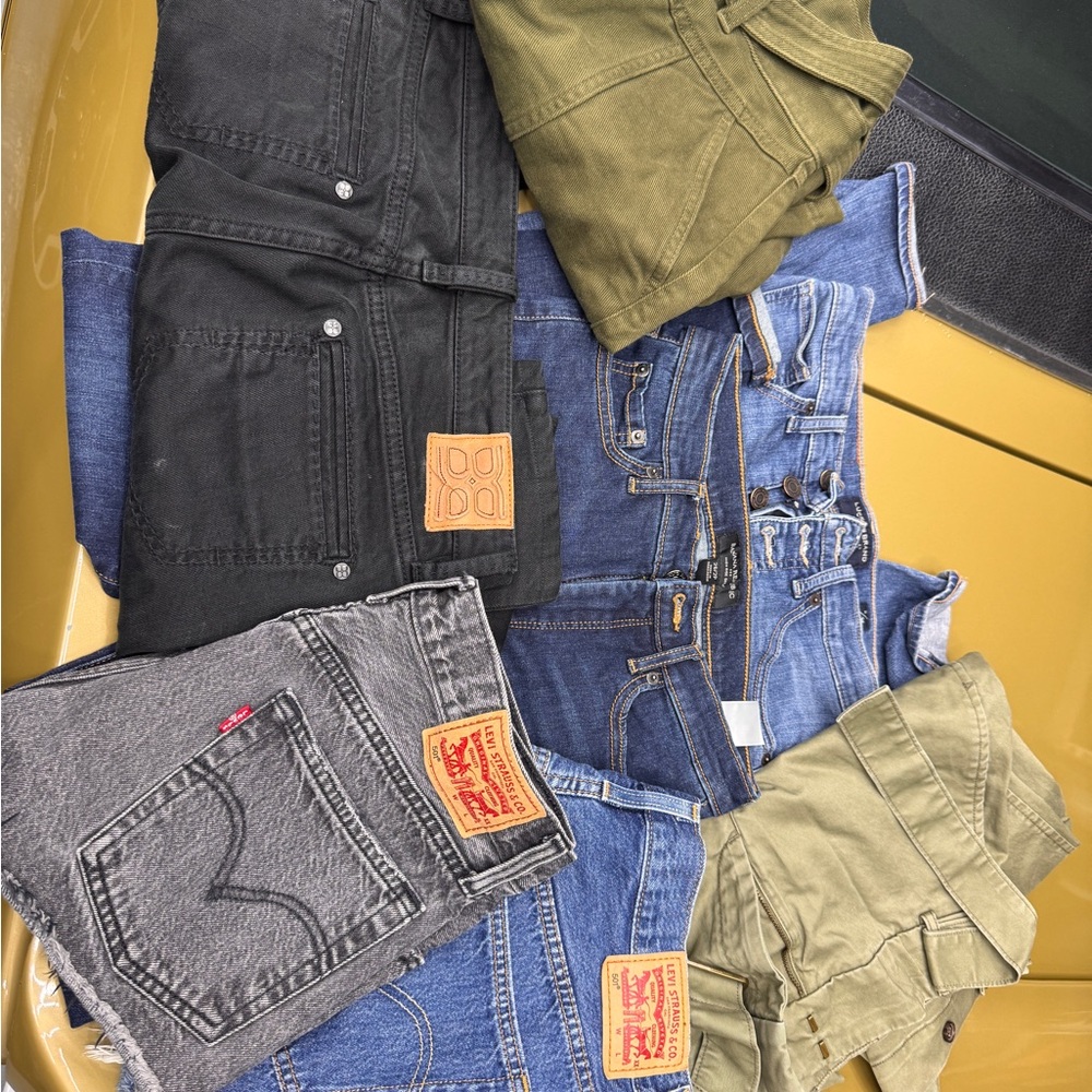 Levi's Women's Jeans - Black, Olive, Blue, Gray